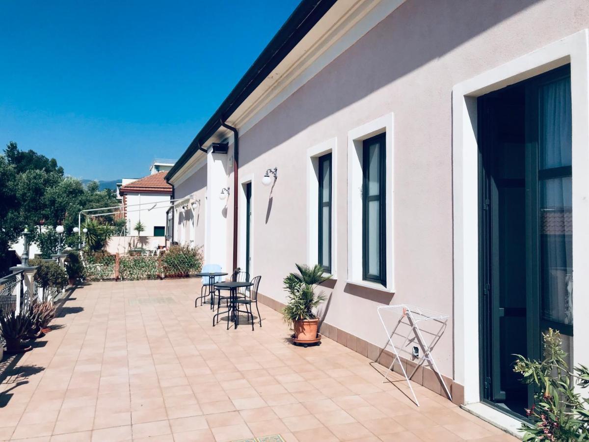 Casa Del Marchese B&B Riposto Eksteriør billede