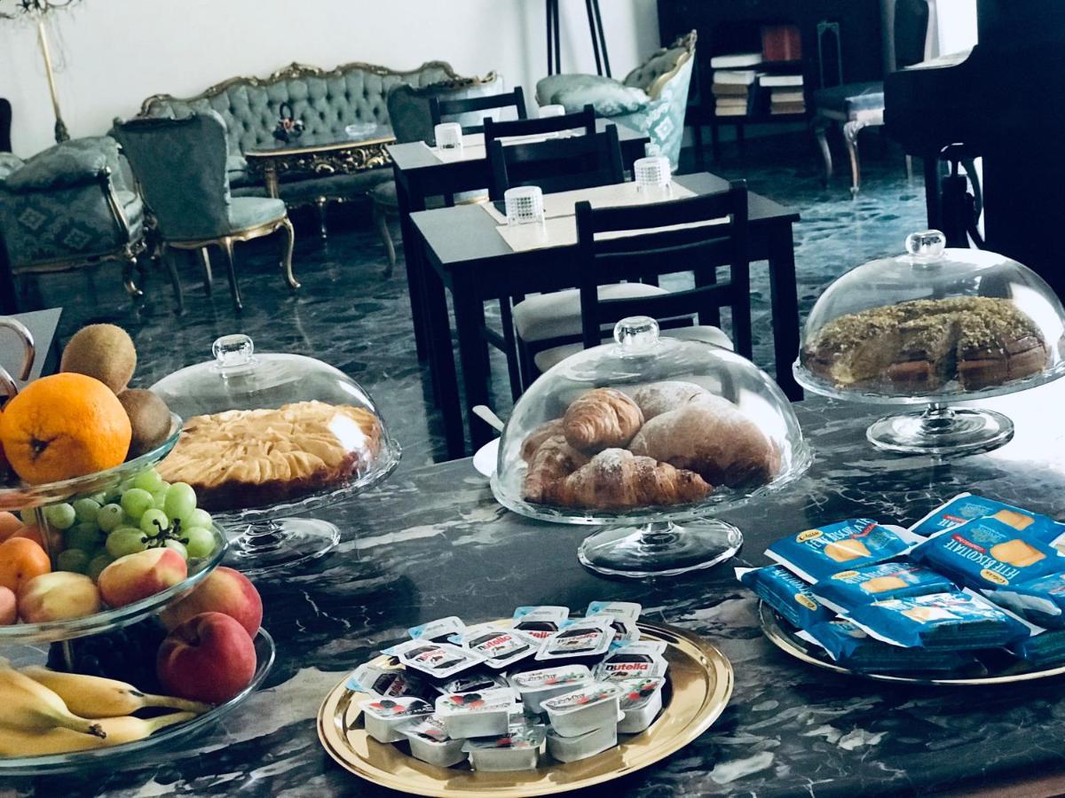 Casa Del Marchese B&B Riposto Eksteriør billede