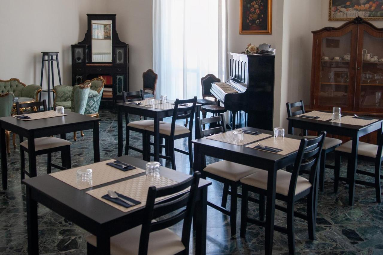 Casa Del Marchese B&B Riposto Eksteriør billede